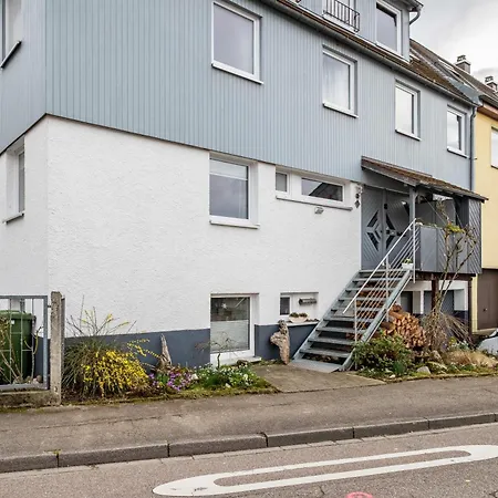 Lehen Apartment *